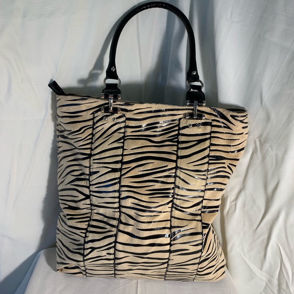 Mary Kay, Cartier